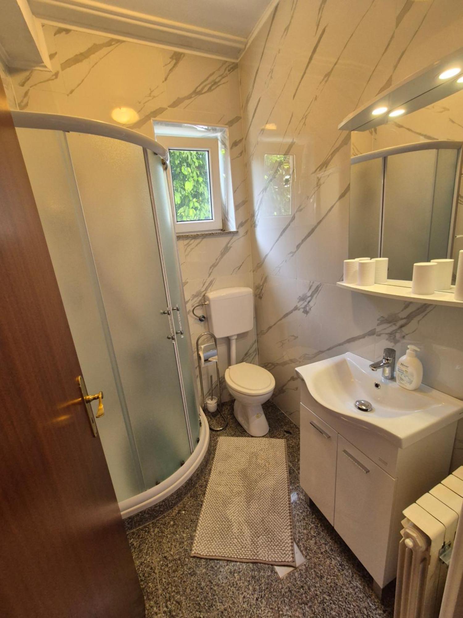 Apartmani Adria 오파티아 외부 사진